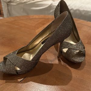 ⭐️ Nina New York glitter heels